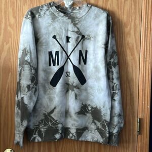 Winter sale 3 for 10 ❄️ MN Sweatshirt